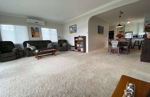 Moruya House | The Little Slice of South Coast Heaven House