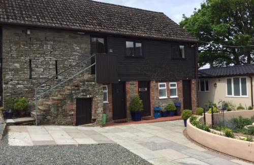 Glasbury Cabin | The Living Energy Holidays