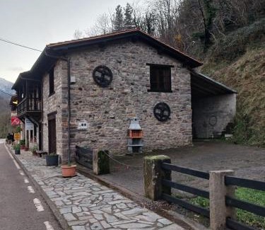 Los Tojos House | The living mountain - SAJA - CASONA RURAL