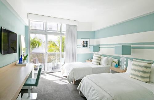 South Pointe Hotel | The Local House