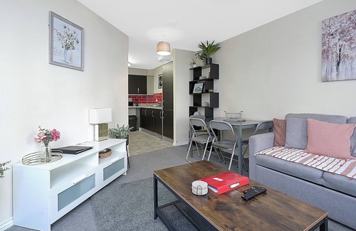 Restalrig Apartment | The Lochend Two Bedroom Residence is a bright spacious apartment in Edinburgh.