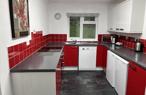 Lochgilphead Cottage | The Lodge - a lodge that sleeps 6 guests in 3 bedrooms