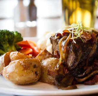 Nakusp Hotel | The Lodge at Arrow Lakes