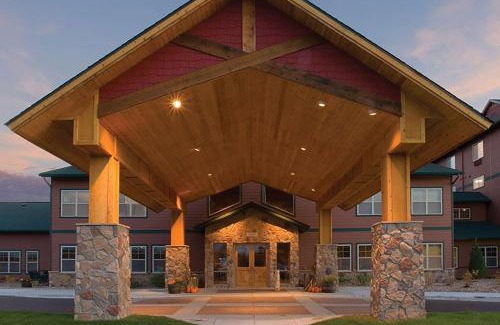 Baxter Hotel | The Lodge at Brainerd Lakes, Trademark Collection by Wyndham