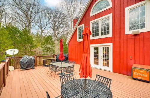 Bland House | The Lodge at Crider Creek Getaway on 140 Acres!