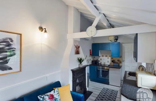 Alveley Apartment | The Lodge at Pickford House NEC and B'Ham Airport, Coventry