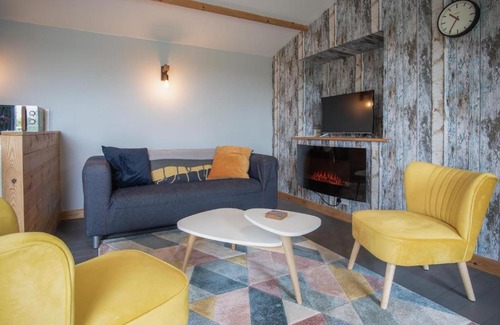 Amroth Apartment | The Lodge At Sheepswalk Farm - 2 Bedroom Lodge - Stepaside