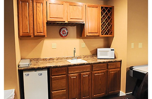 Davis Villa | The Lodge at Wolverton Heights is a fabulous stay on slopes! Tons of amenities!