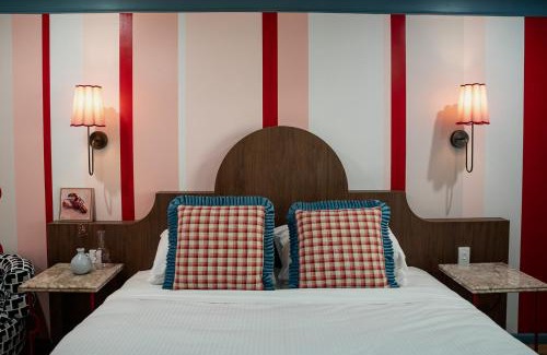 Jamberoo Hotel | The Lodge Jamberoo