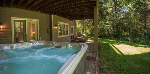 The Galena Territory Villa | The Lodge, 'North Woods' style, boutique Galena Getaway!