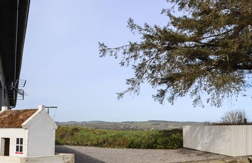 South Tipperary Cabin | THE LODGE, pet friendly in Ballingarry, County Tipperary