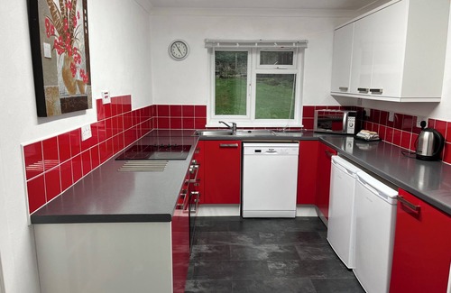 Lochgilphead Cottage | The Lodge Sleeps 6 - Private Cosy Cottage, Pets Welcome, Large Garden