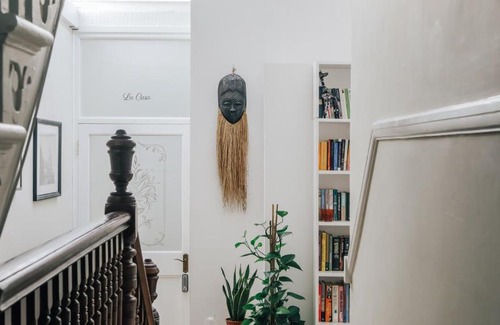 Pontcanna Apartment | The Loft at 82 Cathedral with Parking