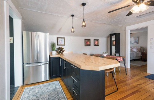 Flagstaff Apartment | The Loft on Humphreys: A Charming 2 BR Apartment in Downtown Flagstaff with A/C