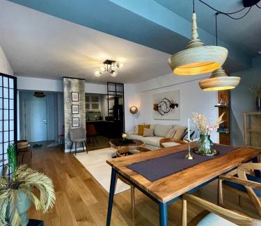 Sector 1 Apartment | The Loft