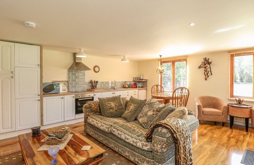 Brandon Cottage | THE LOG CABIN, pet friendly, character holiday cottage in Brandon