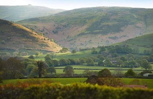 Ruthin House | The Longbarn at Caerfallen
