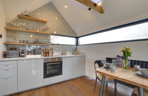 Stone in Oxney House | The Lookers Legacy - One Bedroom House, Sleeps 2