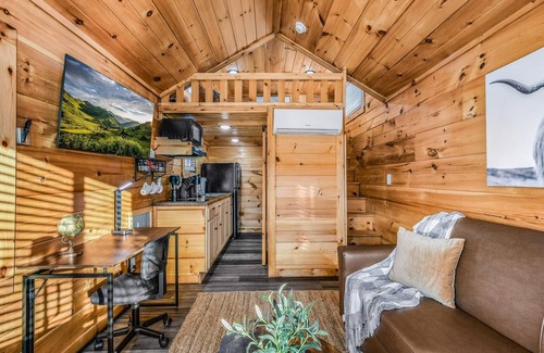 Sevierville Cabin | The Lookout 20 by Sojourn Lodging