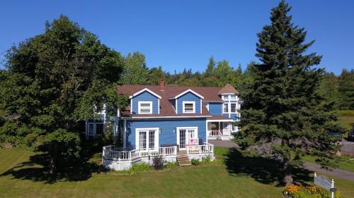 New Glasgow Bed & Breakfast | The Lookout Inn