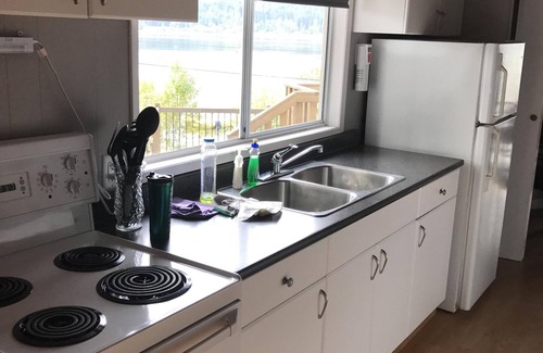 Blind Bay Cabin | The Lookout Is A Cozy Cabin At Blind Bay Hideaway On The Beautiful Sunny Shuswap
