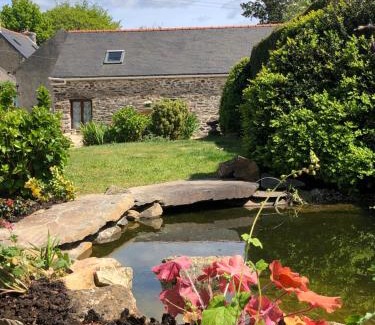 Loqueffret House | The Lotus. Romantic, rural hideaway near Huelgoat