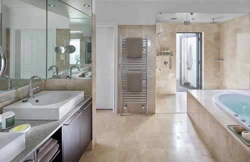 Marananga Hotel | The Louise