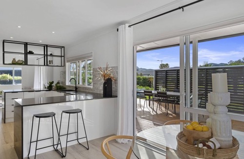 Matakana House | The Love Shack - Matakana Holiday Home