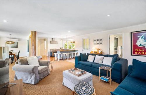 Prevelly House | 'The Love Shack' Pet-Friendly Beach Bungalow