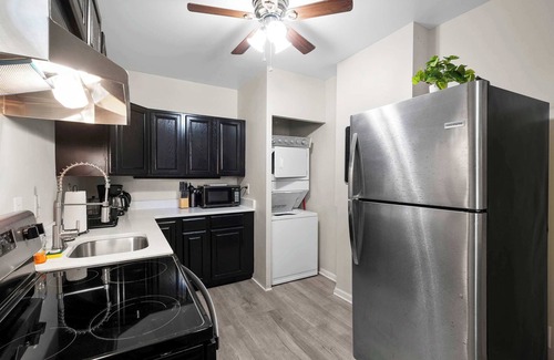 Short North Apartment | The Luxe Pearl Residences 872