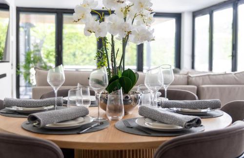 North Ferriby Villa | The Luxury House