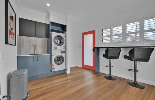 Orange Apartment | The Mac
