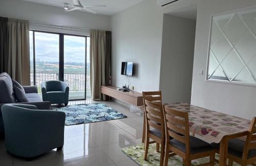Kajang Apartment | The Makcik's Homestay at Almyra Residence