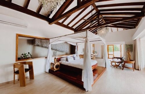 Mangochi Hotel | The Makokola Retreat