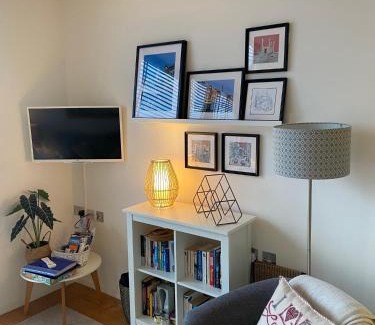 Bermondsey Apartment | The Maltings Tower Bridge Apartment