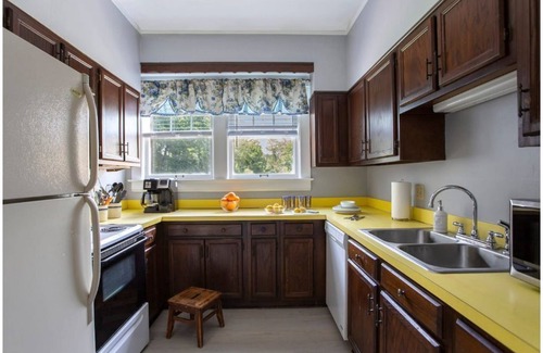 Redstar House | The Manor at Glen Jean Meadows