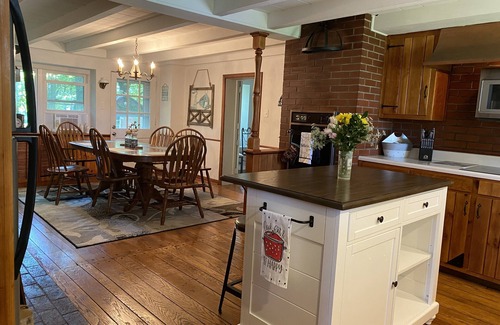Sinking Spring House | “The Manor House” historic home on 15 acres at Bran Manor Equine Sanctuary.