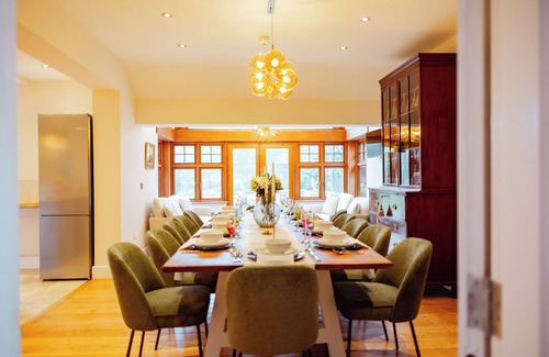 Willington House | The Manor Lodge, Repton - Luxury House Sleeps 14