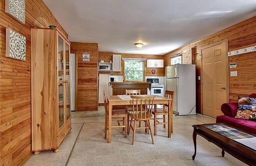 Arden Cottage | The Maple cottage in Lake O' Lakes