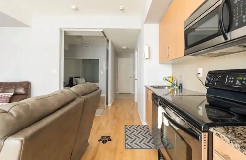 Central Waterfront Condo | The Maple Loft