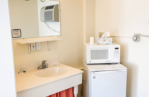 Whitehall Apartment | The Maple Tree Inn - #15