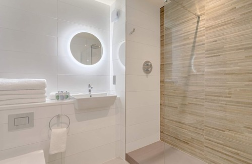 Westport Hotel | The Mariner Hotel