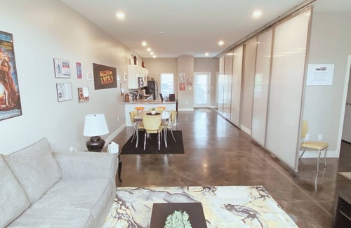 Covington Apartment | The McFly - Back to the 80s