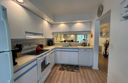The Meadows Condo | The Meadows Country Club Community Association in Beautiful Sarasota, Florida.