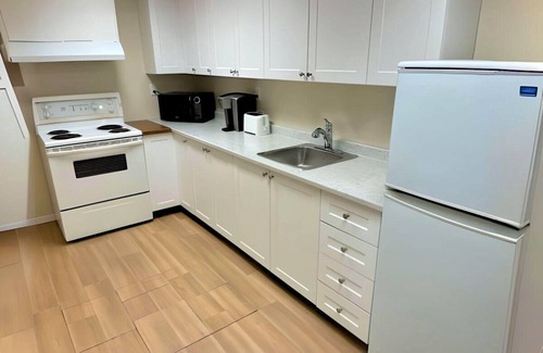 Medicine Hat Hotel | The Medicine Hat Villa