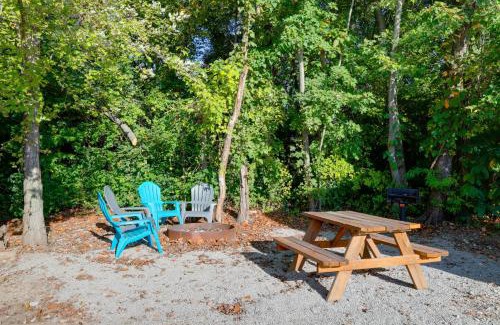 Defiance Apartment | The Merlot Bungalow Defiance Tiny Home on Trail