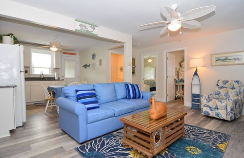 Slaughter Beach Cottage | The Mermaid Cottage WaterFront Cottage