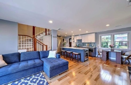 North Kingstown House | The Minnows Waterfront Cottage on Egret Cove