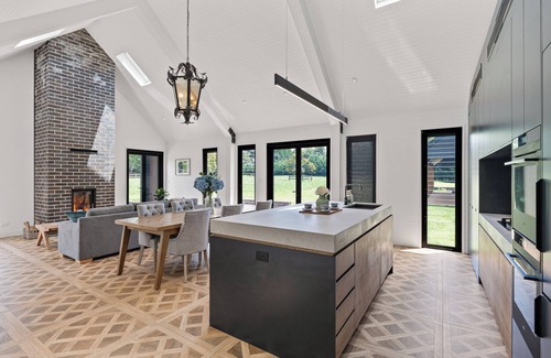 Exeter Other | 'The Mist' - Farm Cottage Exeter