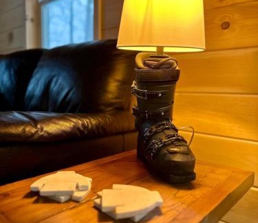 Wardsboro Ski Chalet | The Mont Haus - Minutes to Mt Snow & Stratton!
